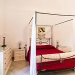 Torre Artale מלון 4*
