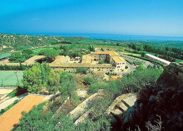 Hotel Torre Artale 4*